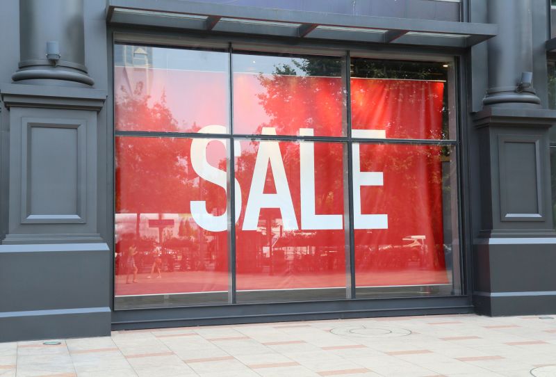 Storefront Window Cleaning